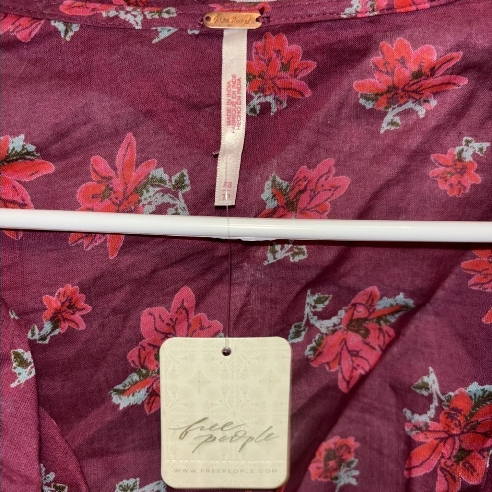 Free People Top Amanda Cotton Ruffled Wrap Sultry Combo Floral Blouse Sz XS NWT - Picture 4 of 8